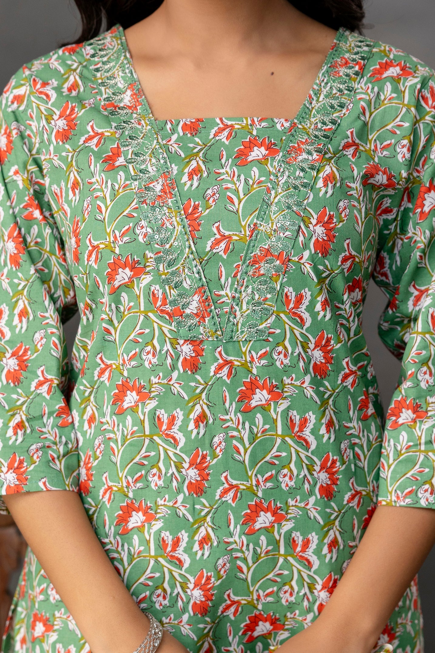 Printed V-Neck Kurti with Thread Work Set