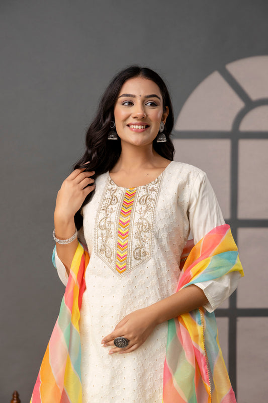 Chic Handcrafted Cotton Set