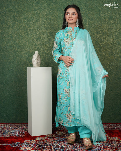 Printed Kurti Set with Handwork & Collar Neck 🌸