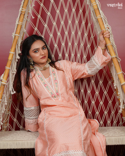 Elegant Handcrafted Kurti Set with Organza Dupatta