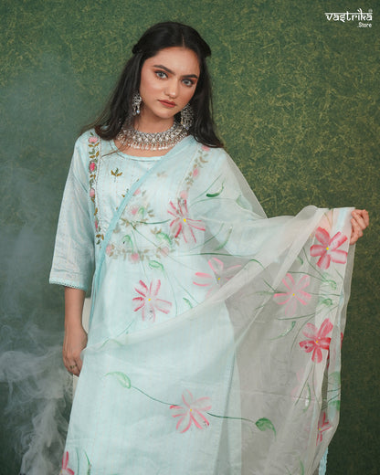 Elegant Thread-Embroidered Kurti Set with Organza Dupatta