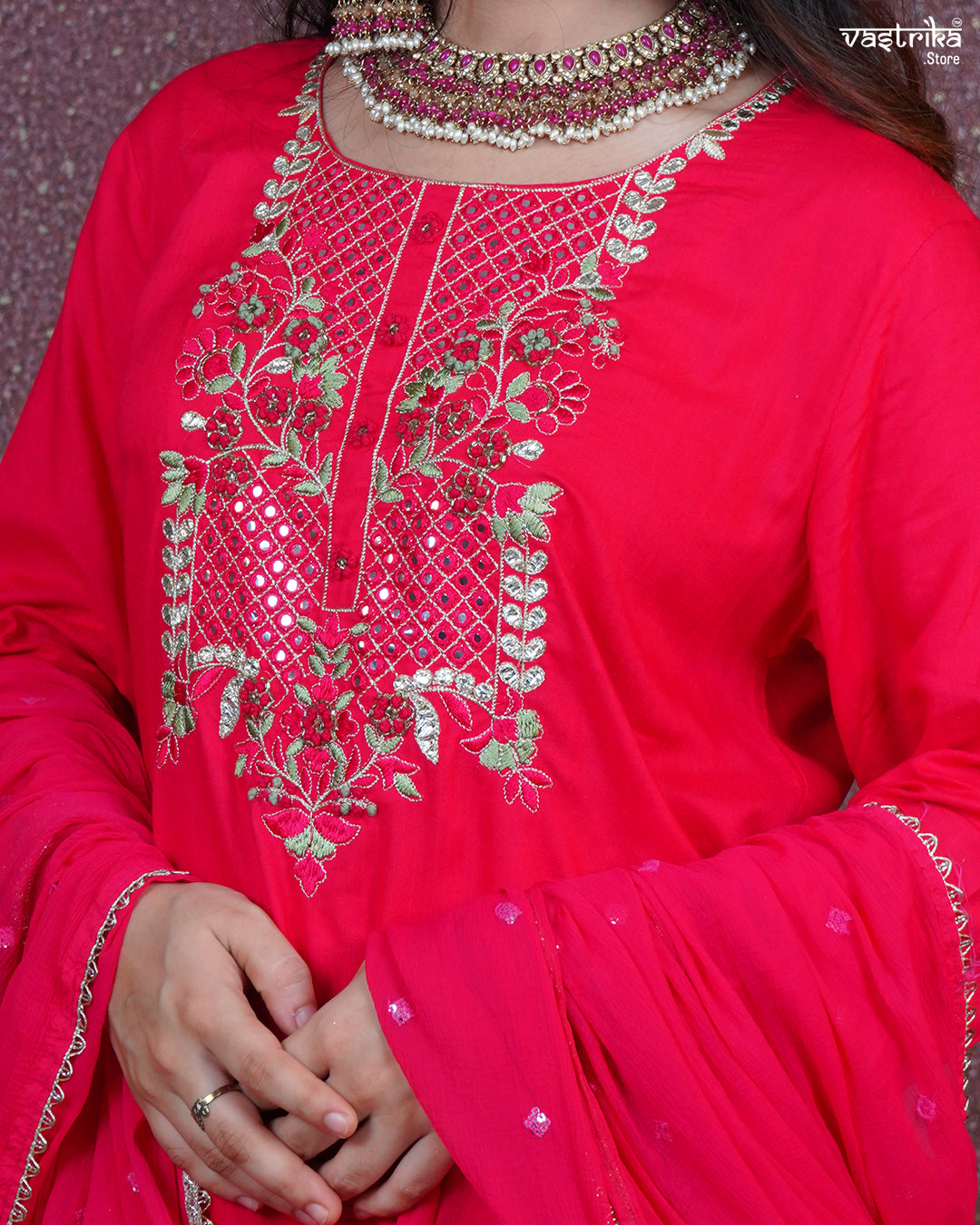 Exquisite Handcrafted Thread & Mirror Work Kurti Set