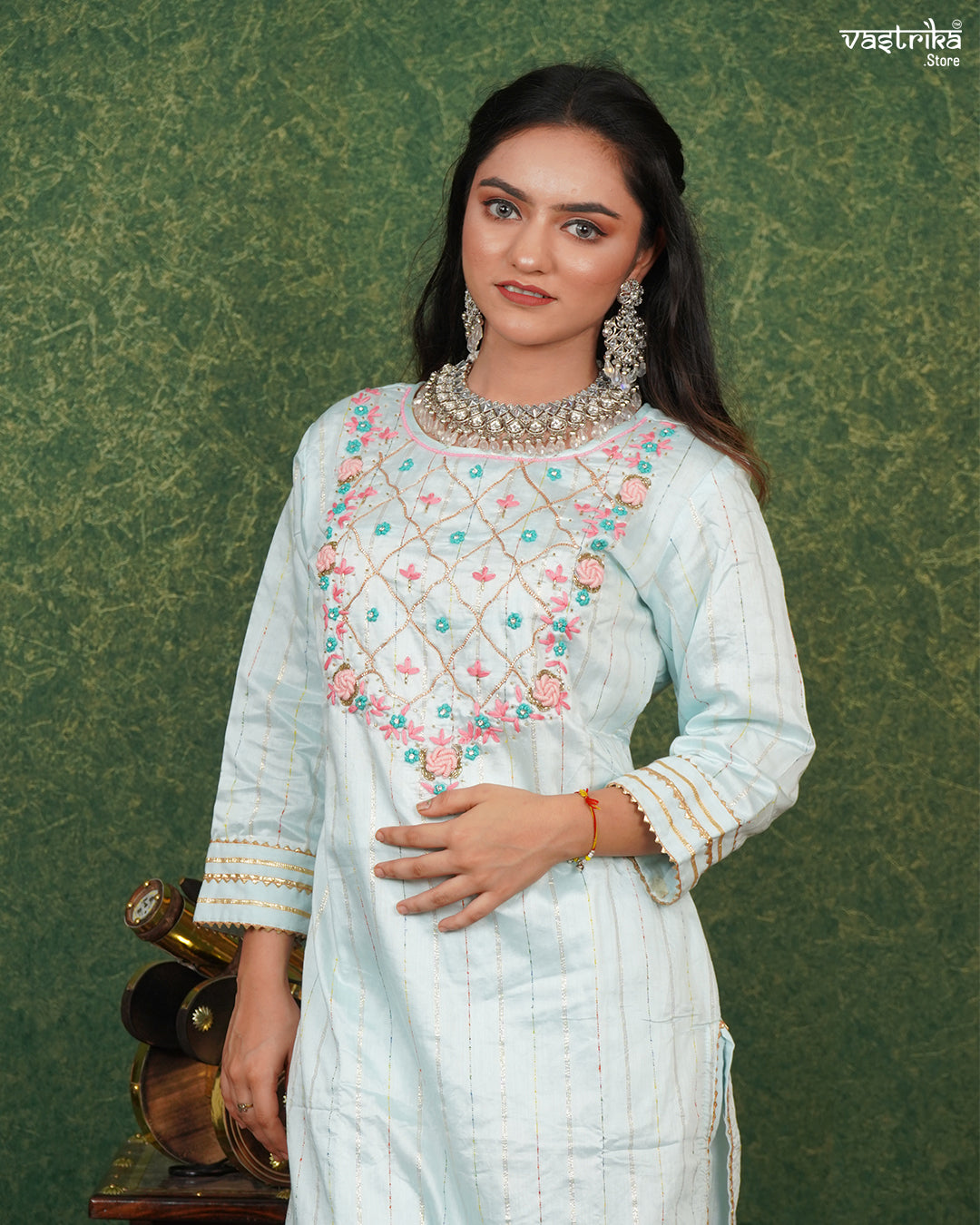 Graceful Hand-Embroidered Kurti Set with Gotta Patti Dupatta