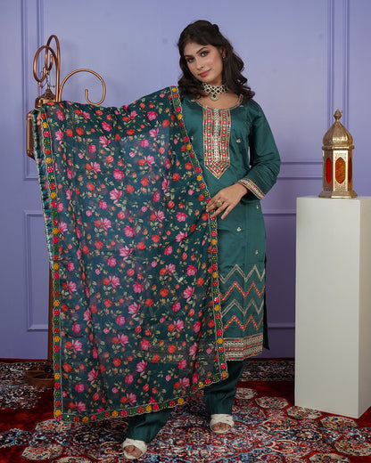 Straight-Cut Thread Work Kurti Set with Elegant Dupatta