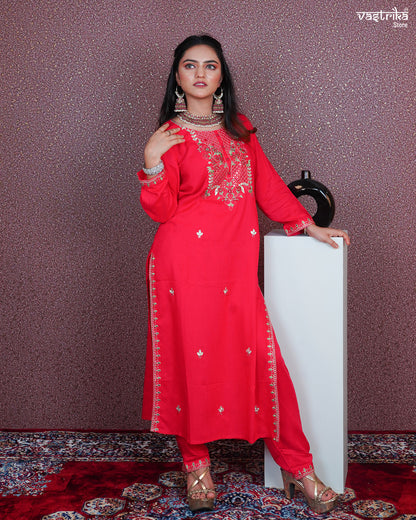 Exquisite Handcrafted Thread & Mirror Work Kurti Set