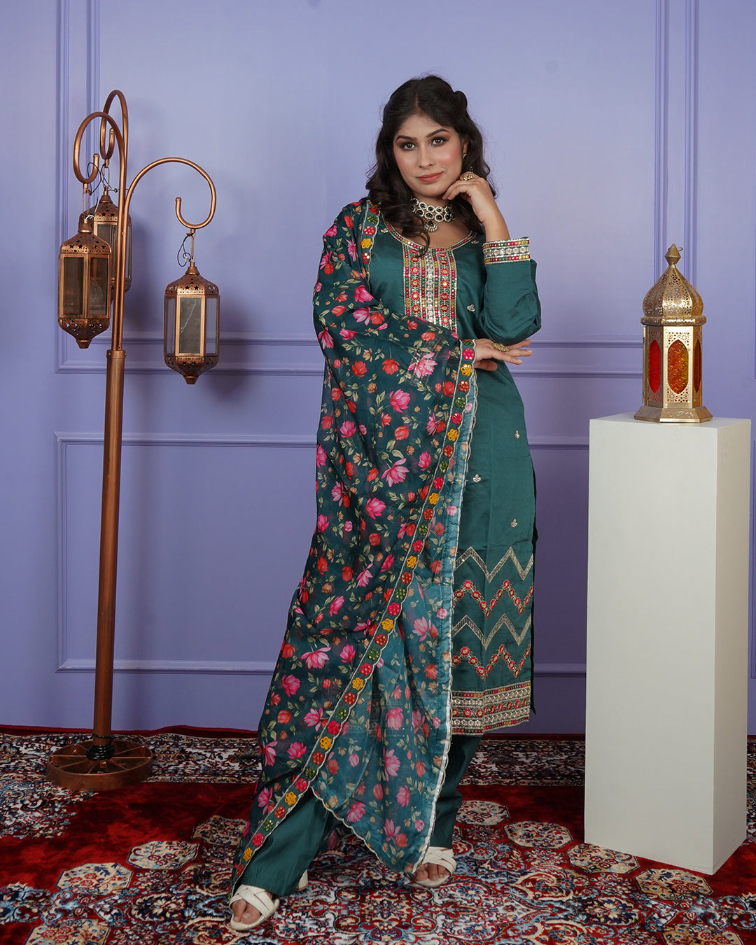 Straight-Cut Thread Work Kurti Set with Elegant Dupatta