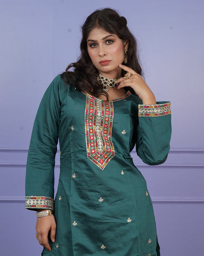 Straight-Cut Thread Work Kurti Set with Elegant Dupatta