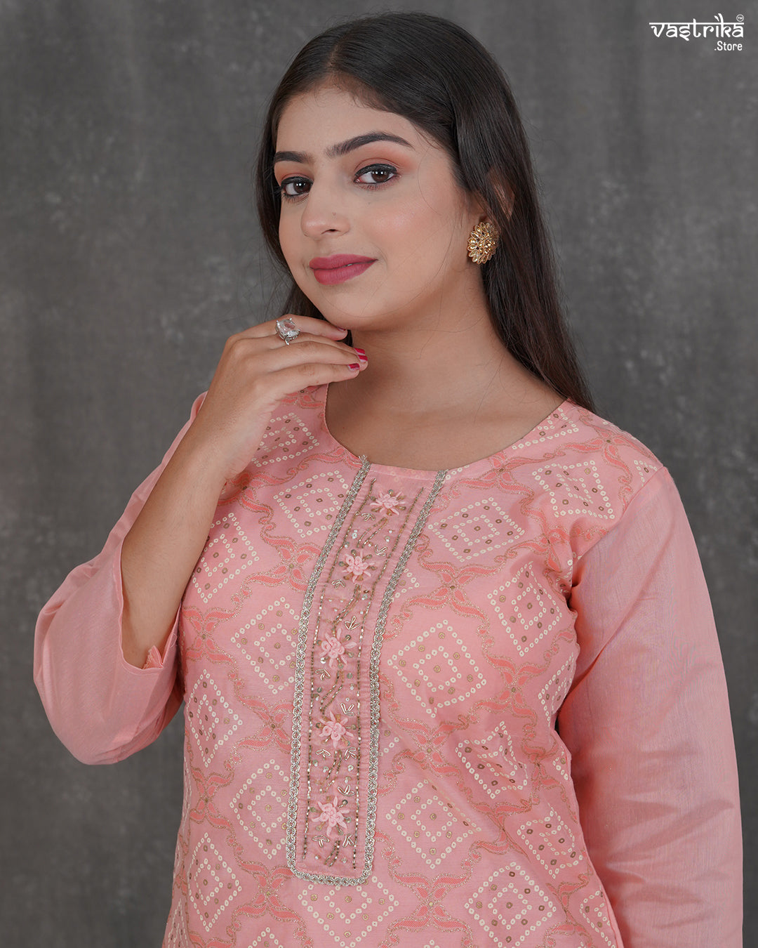 Handcrafted Grace Kurti Set