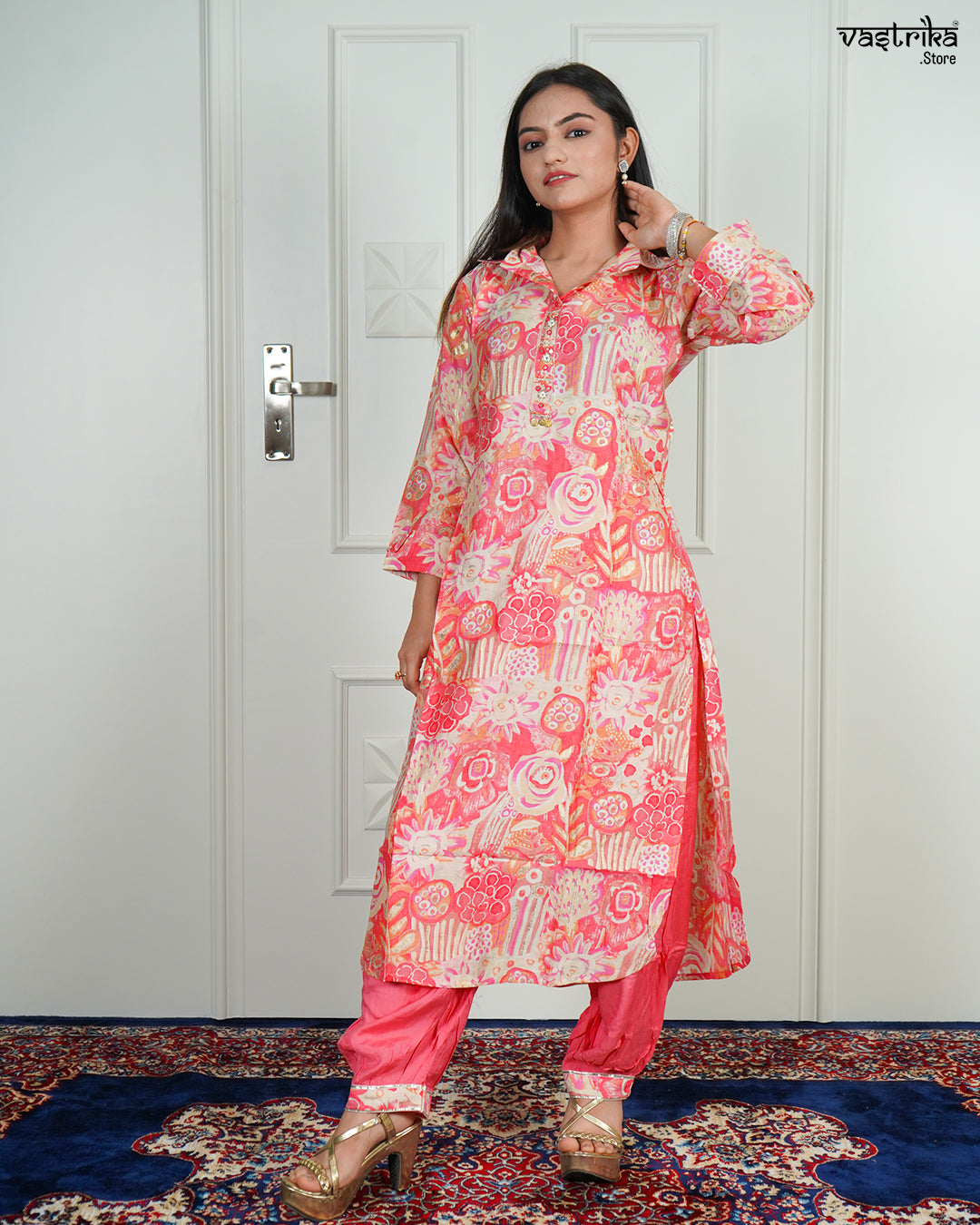 Patti Charm Kurti Set