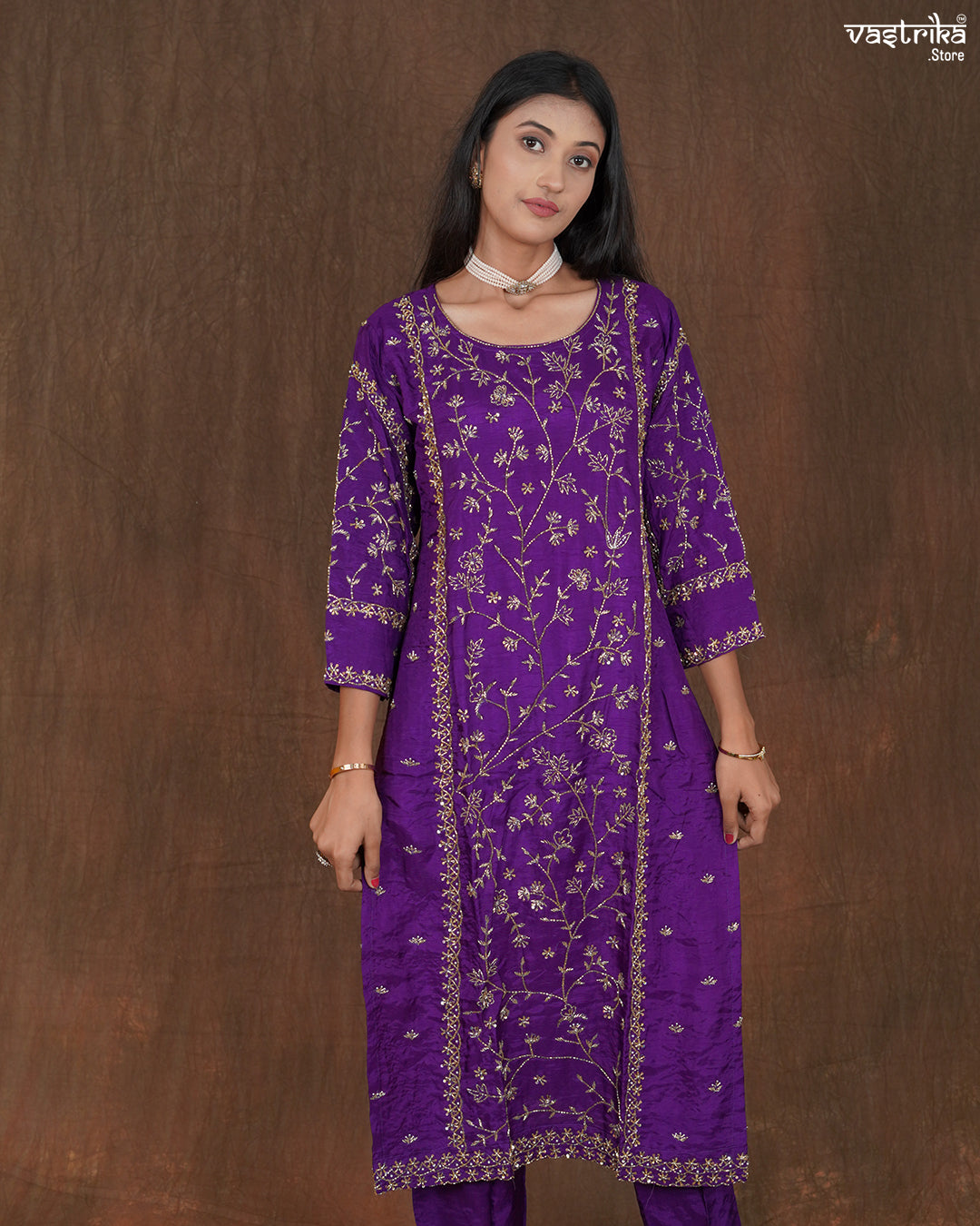 Full Jaal Handworked Kurti Set with Plain Trousers & Butti Work Dupatta