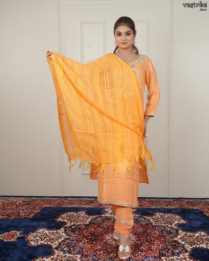 Elegant Jari Work Kurti Set