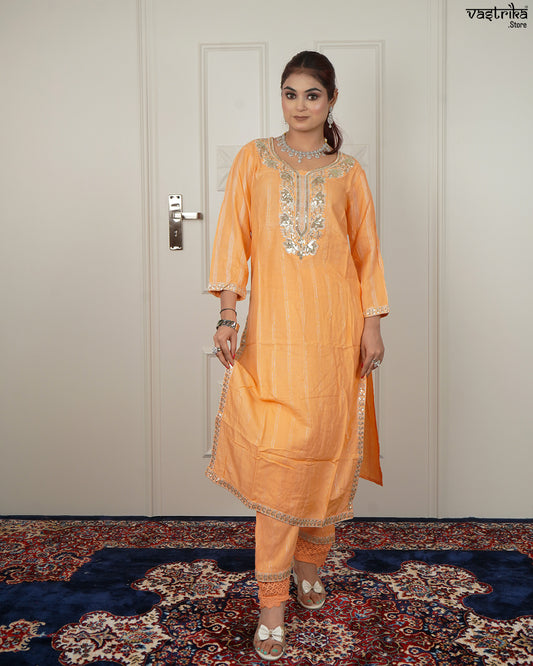 Elegant Jari Work Kurti Set