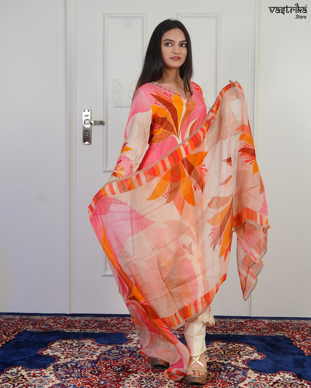 Paan Gala Elegance Kurti Set