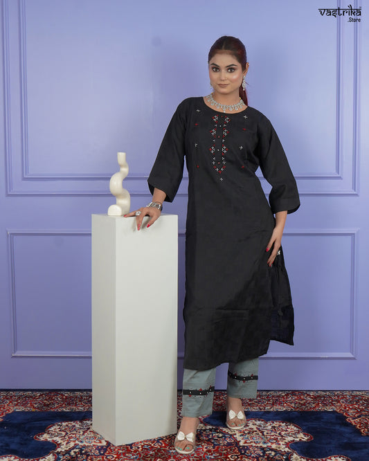 Gath Kadhai Handworked Kurti Set