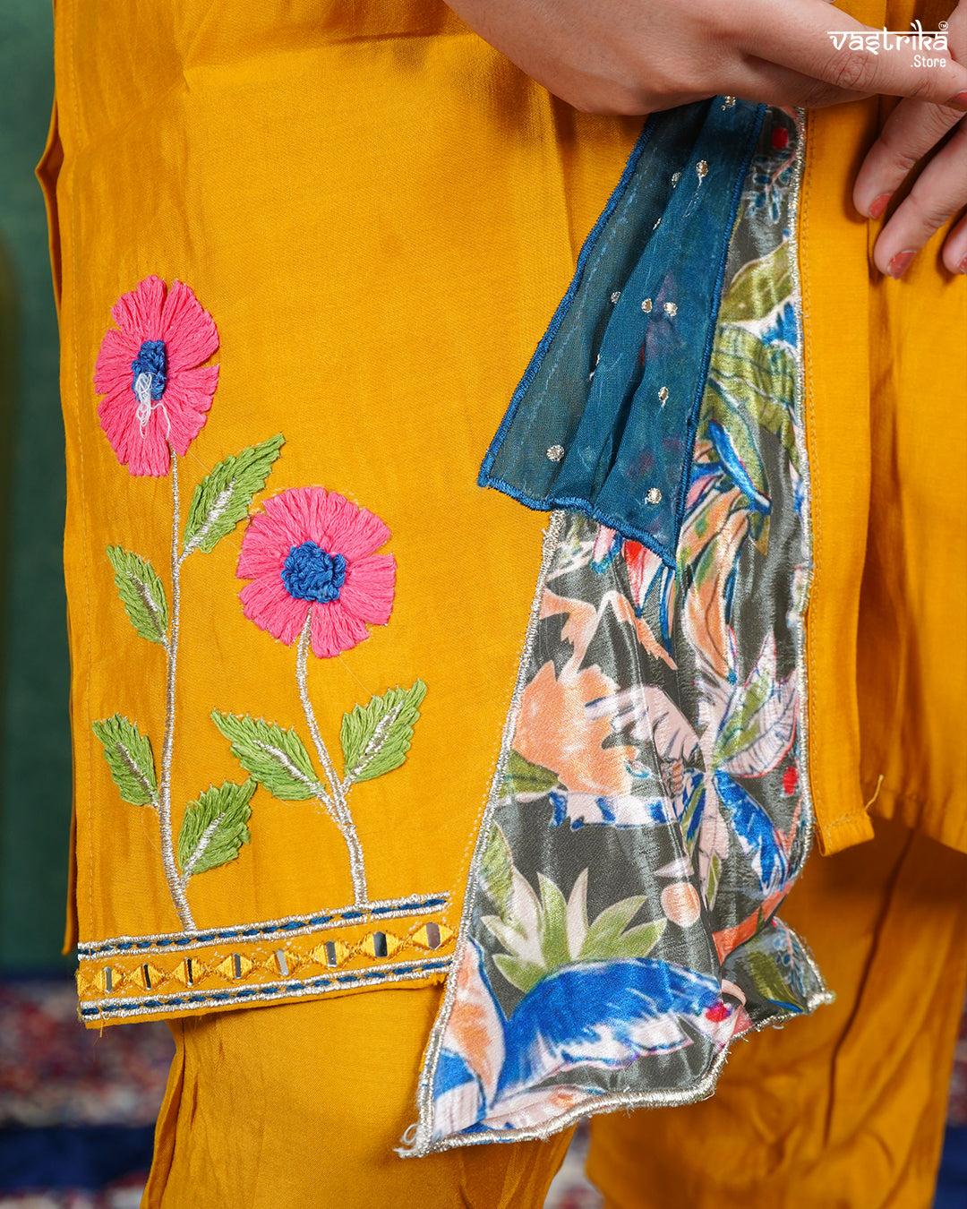 Luxurious Nalki Work Coord Set