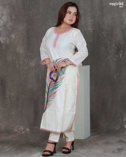 Elegant V-Neck Thread Work Kurti Set with Heavy Dupatta