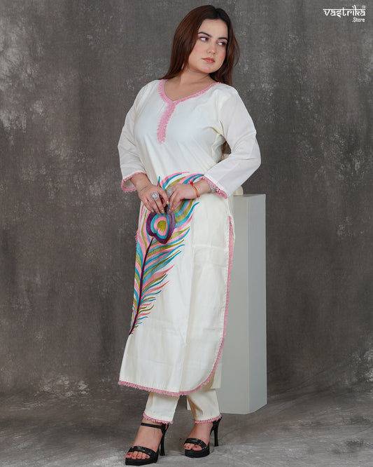 Elegant V-Neck Thread Work Kurti Set with Heavy Dupatta