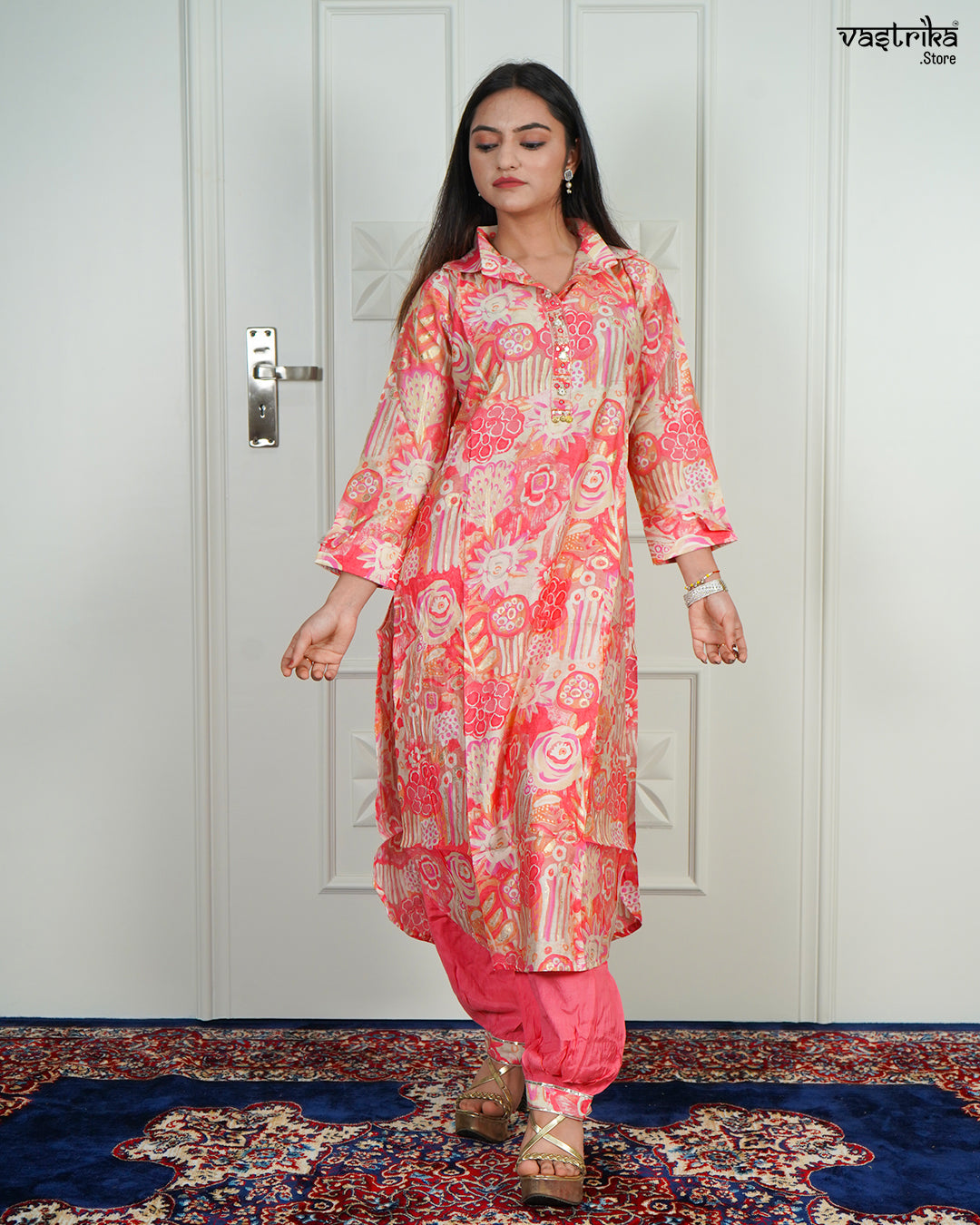 Patti Charm Kurti Set