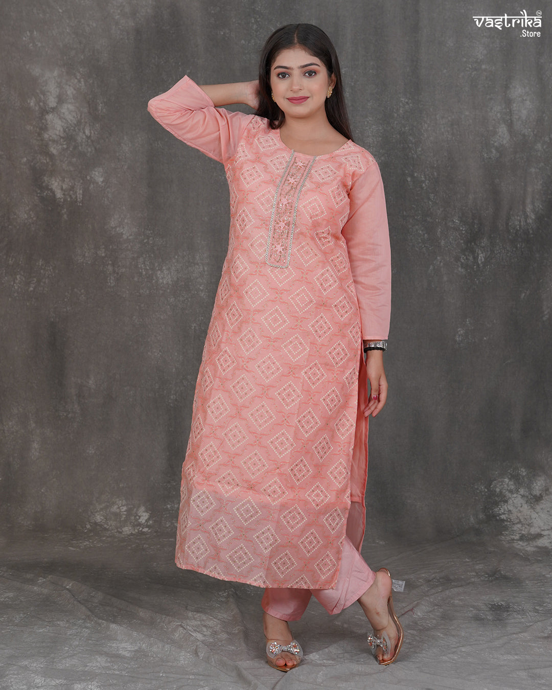 Handcrafted Grace Kurti Set