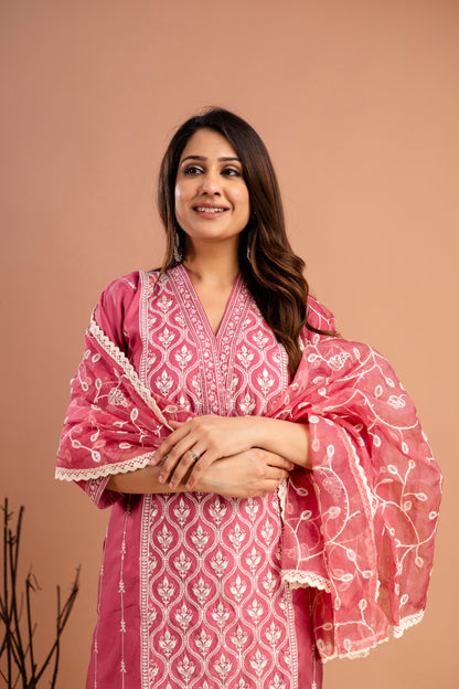 Full Embroidered Lucknavi Kurti with V-Neck, Organza Lucknavi Dupatta & Plain Trouser