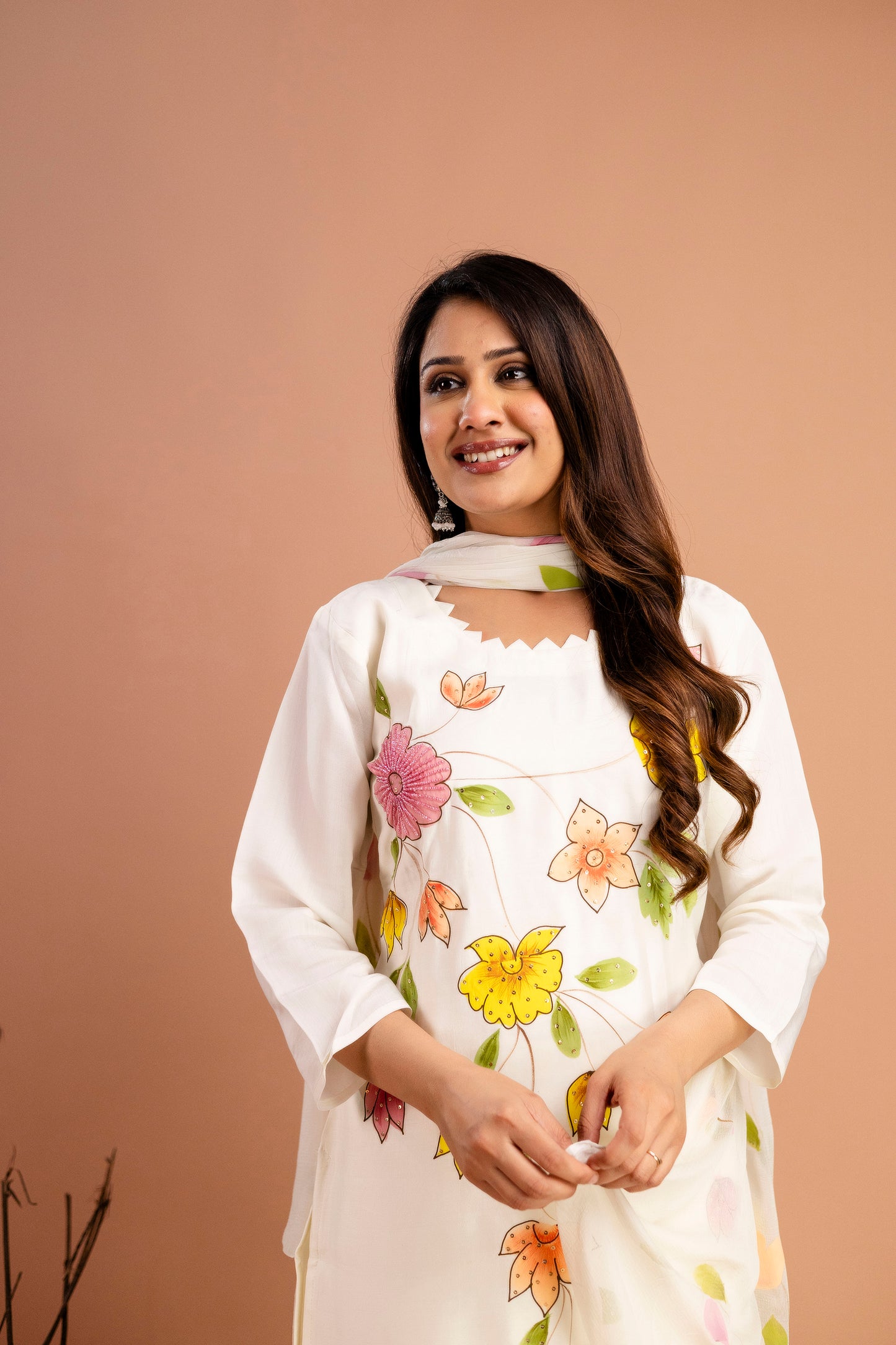 Art Printed Kurti with Round Neck, Shiffon Printed Dupatta & Plain Pants