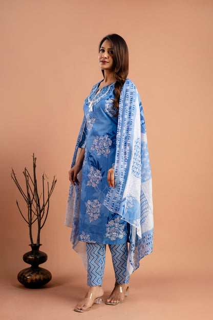 Printed Kurti with Round Neck, Printed Dupatta & Matching Printed Pants