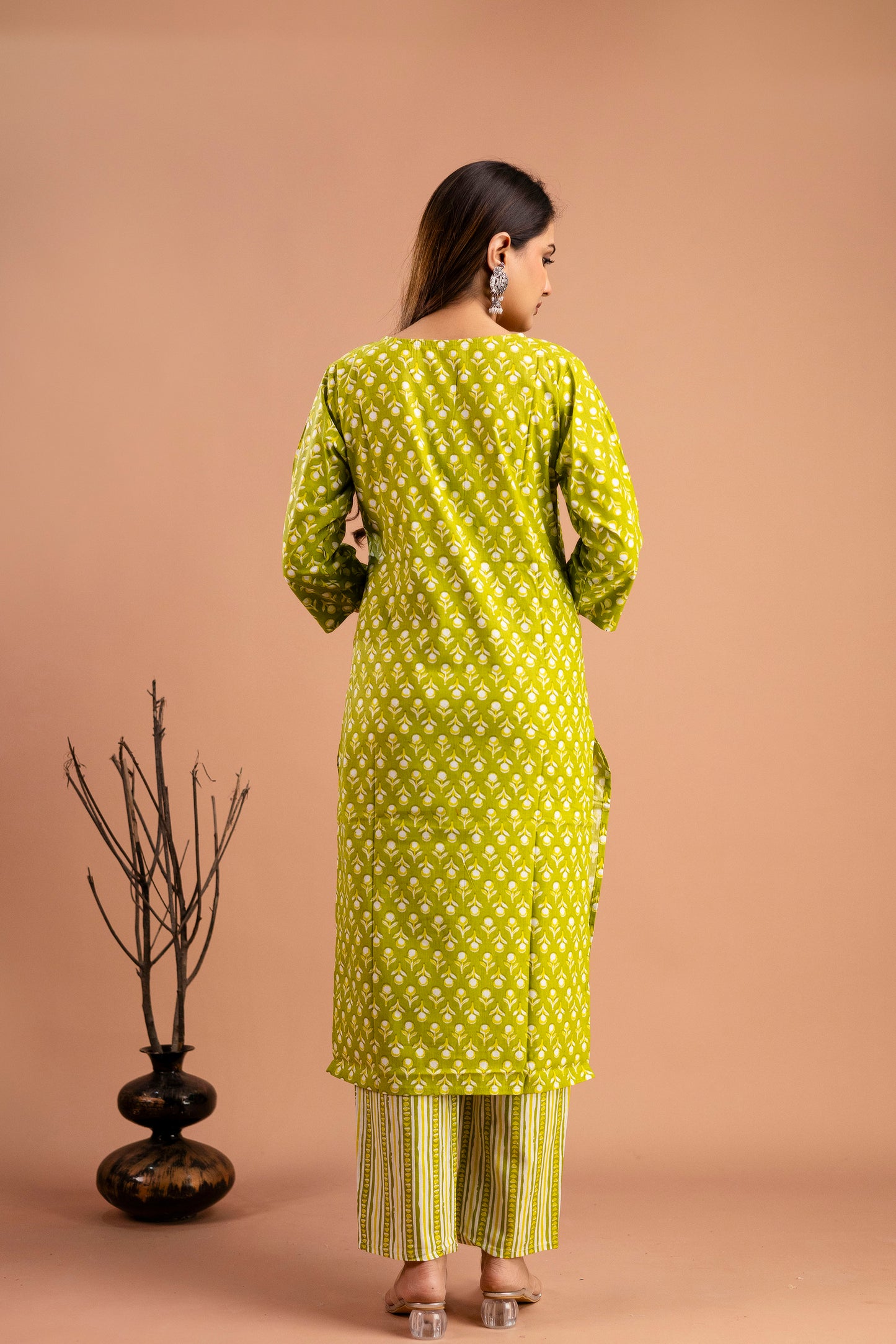 Printed Resham Work V-Neck Kurti with Printed Dupatta & Matching Printed Pants