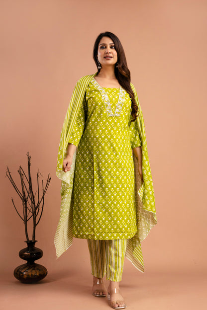 Printed Resham Work V-Neck Kurti with Printed Dupatta & Matching Printed Pants