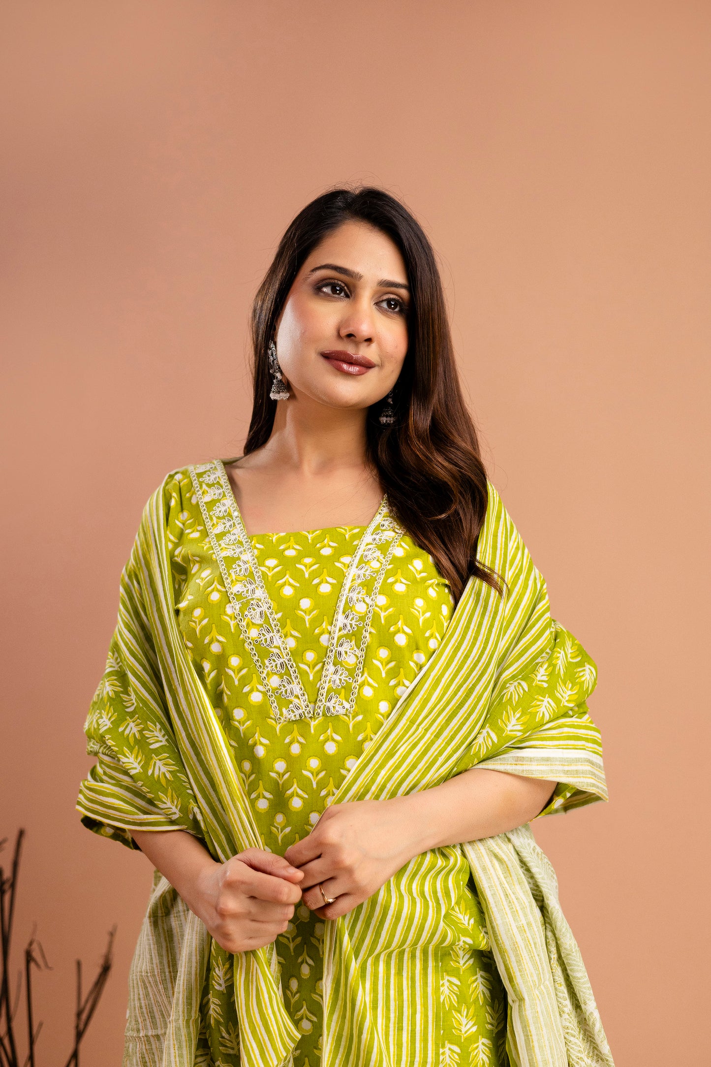 Printed Resham Work V-Neck Kurti with Printed Dupatta & Matching Printed Pants