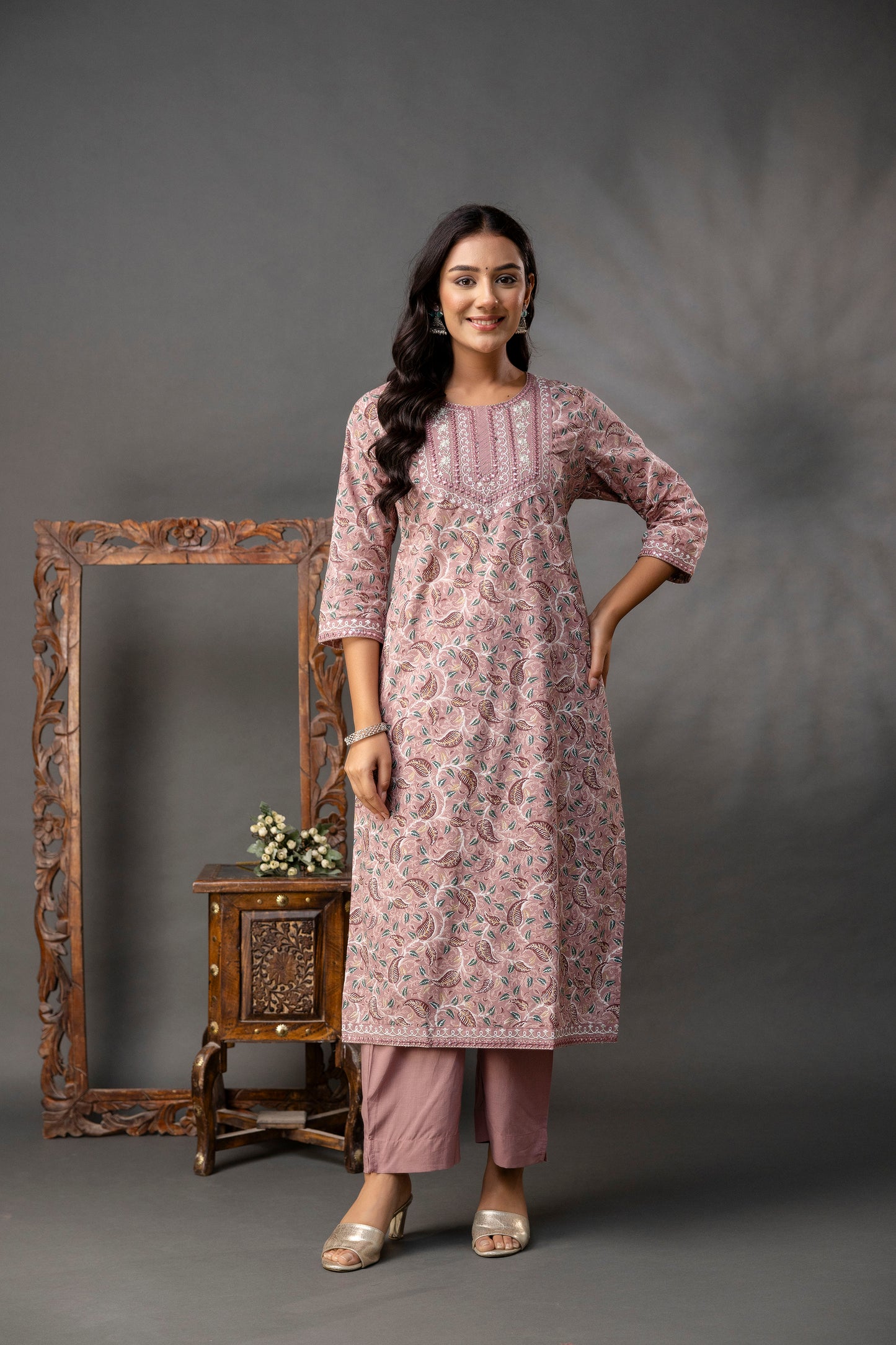Printed Thread Work Kurti Set