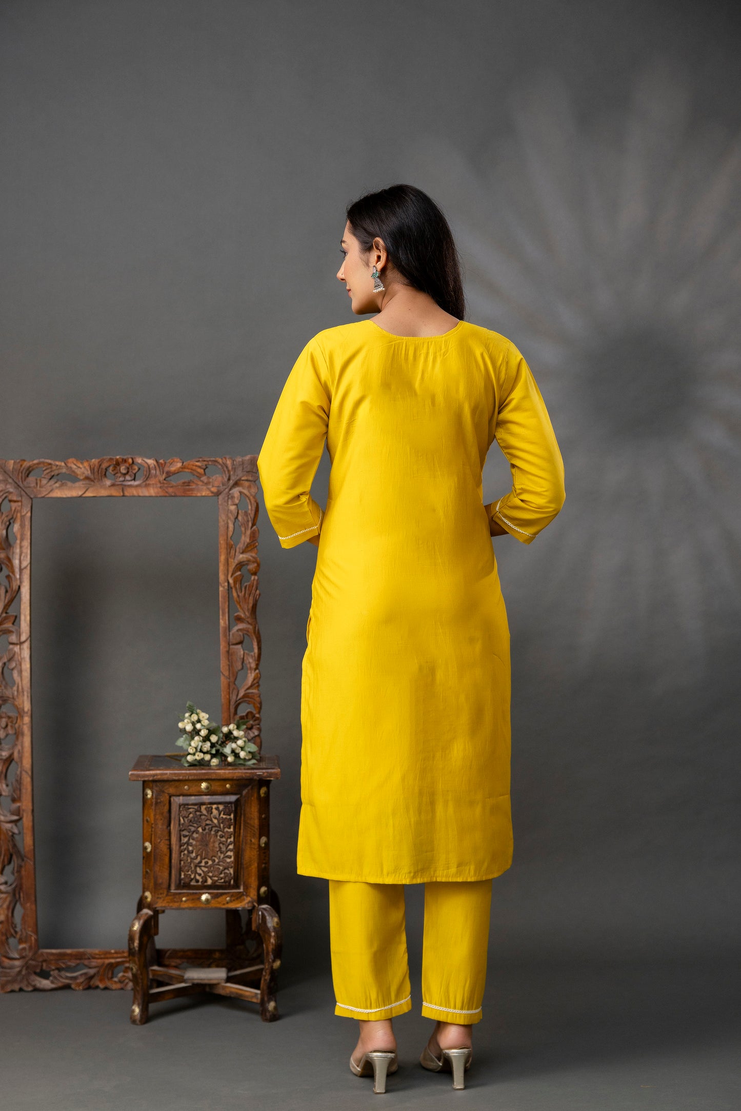 Thread Work Kurti with Plain Trouser Set