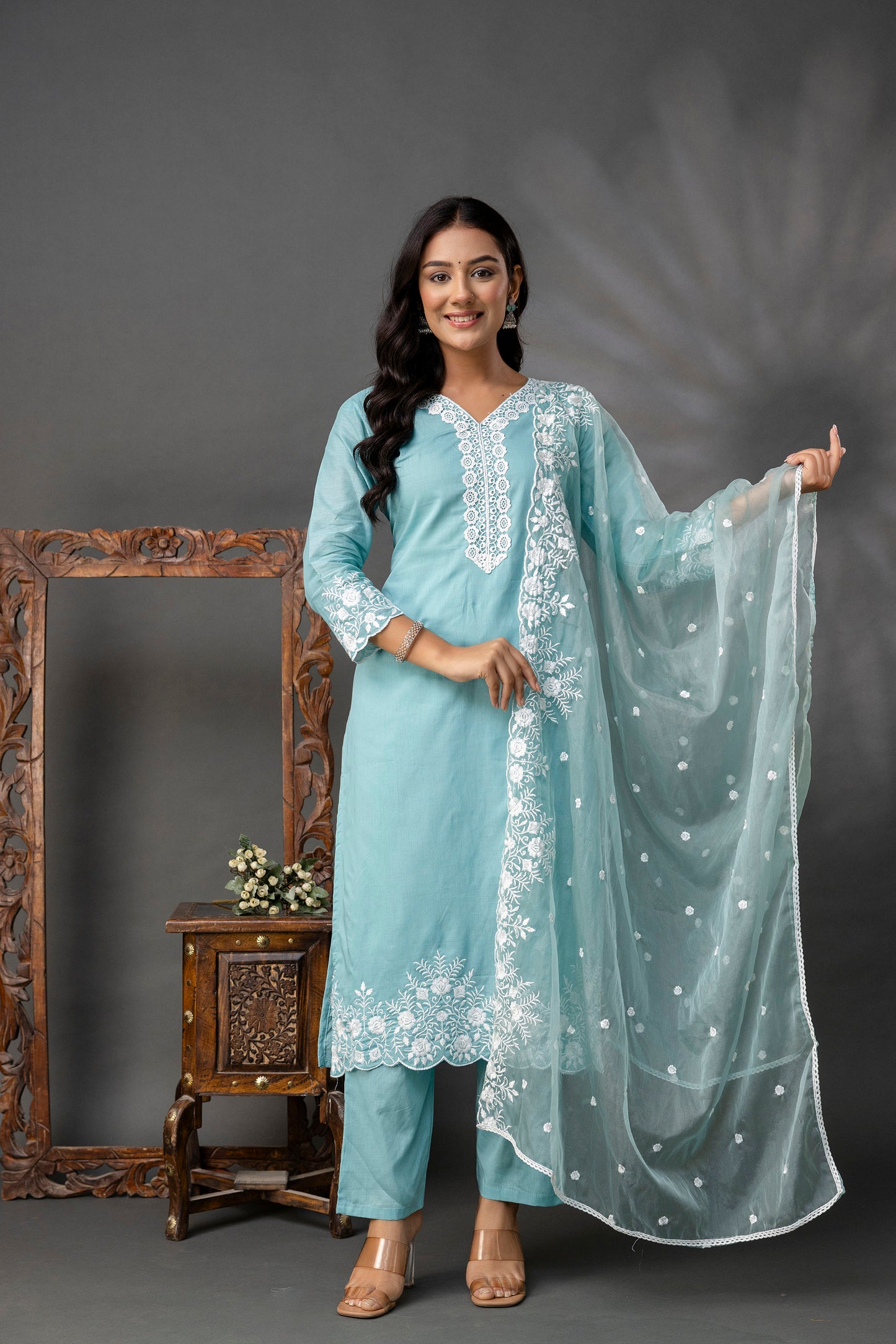 Plain Kurti with Lace Work Set