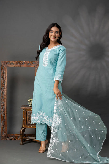 Plain Kurti with Lace Work Set