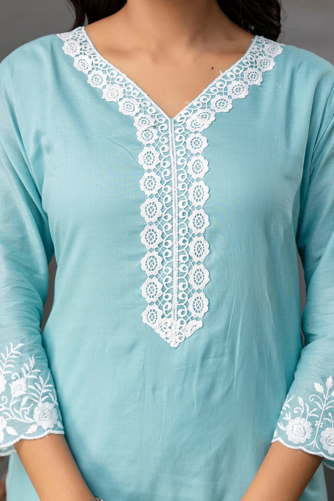 Plain Kurti with Lace Work Set