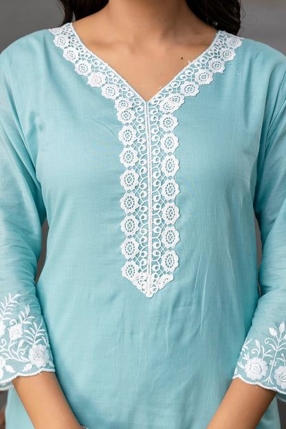 Plain Kurti with Lace Work Set