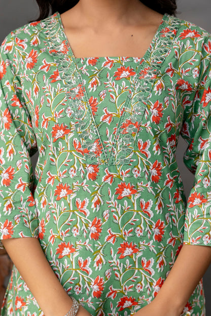 Printed V-Neck Kurti with Thread Work Set