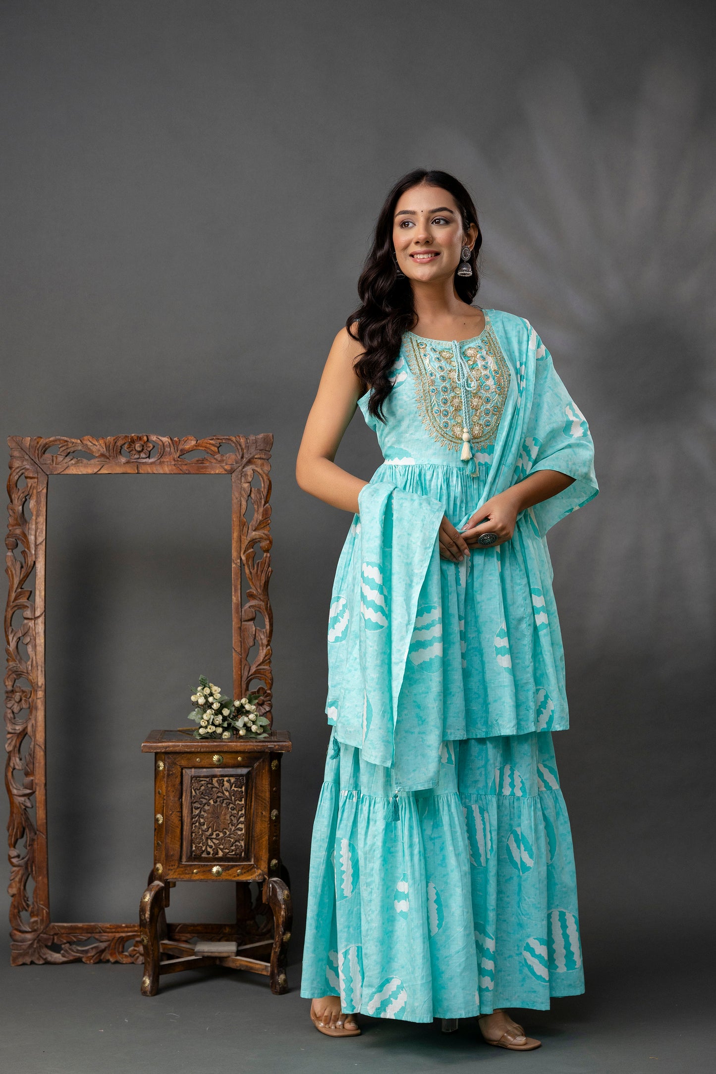 Printed Kurti with Thread & Handwork Set