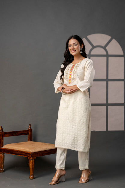 Chic Handcrafted Cotton Set