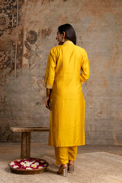 Pakistani Charm Kurti Set