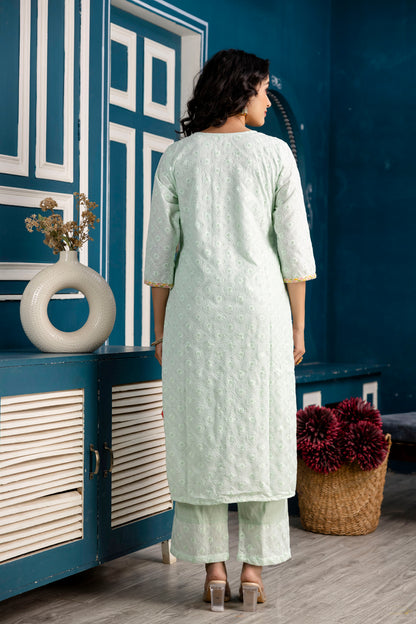 Chinnon Gotta Patti Kurti Set with Chicken Border Trouser & Printed Dupatta