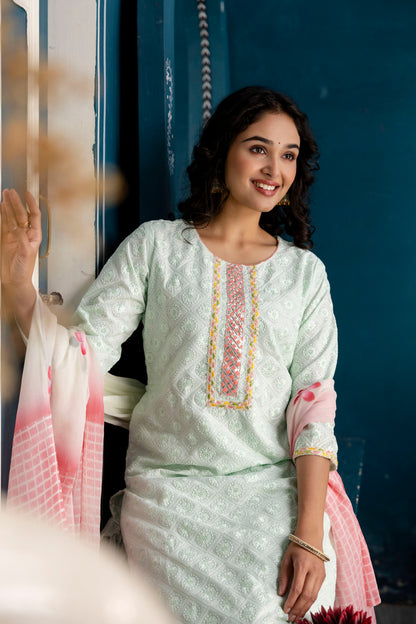 Chinnon Gotta Patti Kurti Set with Chicken Border Trouser & Printed Dupatta