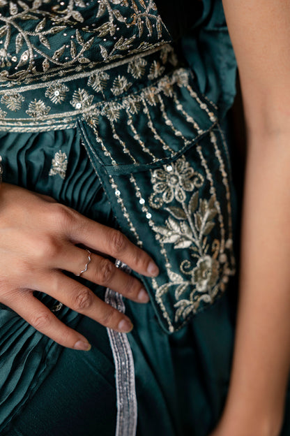 Embellished Sequined & Jari Kurti with Jari Detailed Sharara & Solid Dupatta