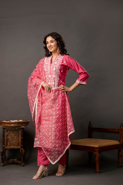 Resham & Sequined Embellished Kurti with Plain Trouser & Dupatta