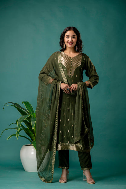Banarasi Handworked Kurti with V-Neck, Shiffon Dupatta & Plain Trouser