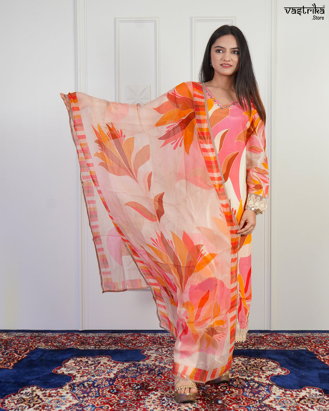 Paan Gala Elegance Kurti Set