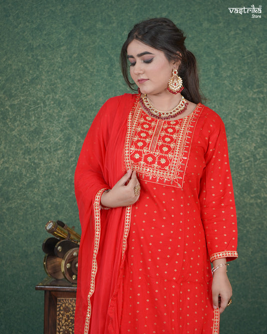 Elegant Thread & Resham Work Kurti Set