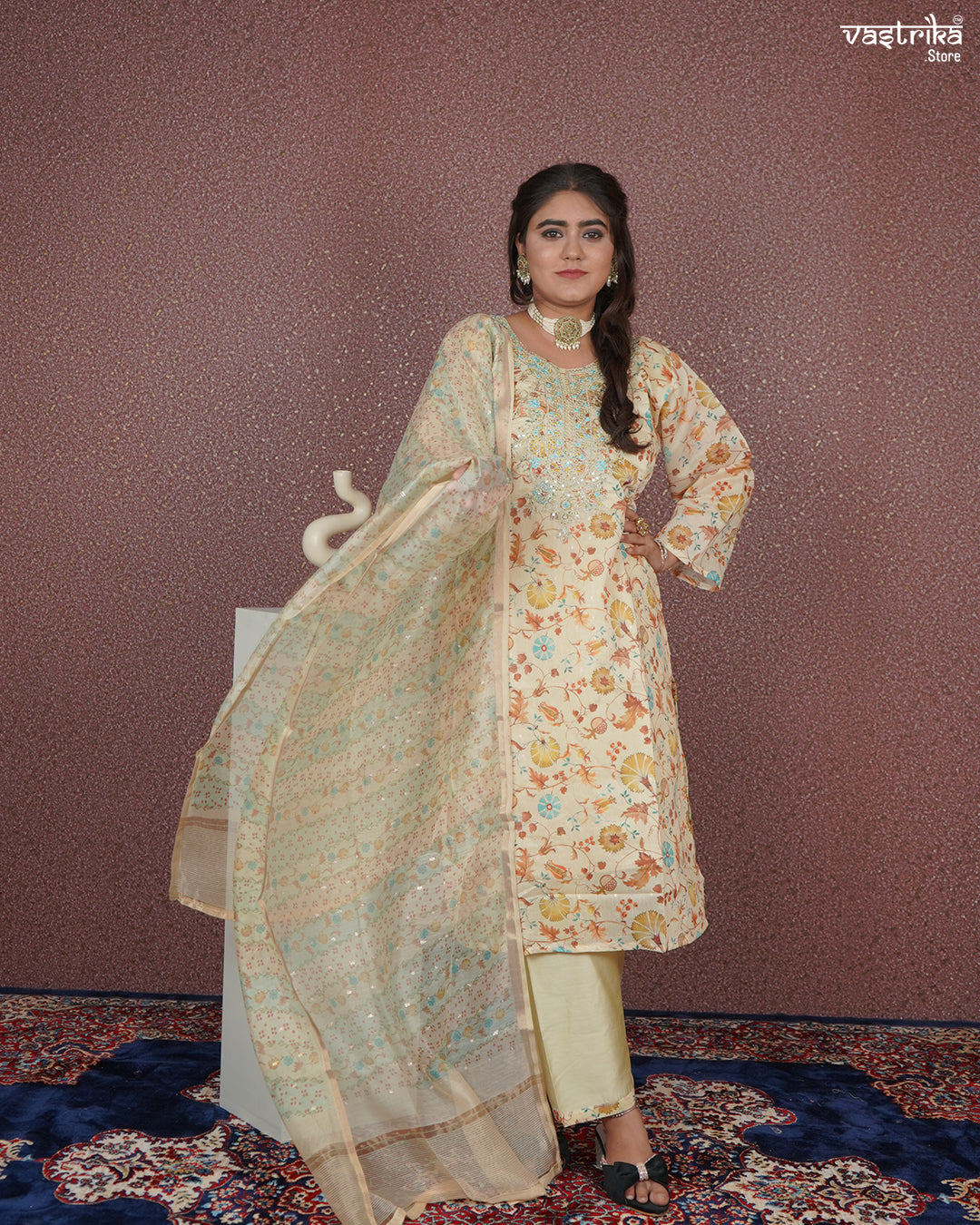 Subtle Shine Straight Kurti Se