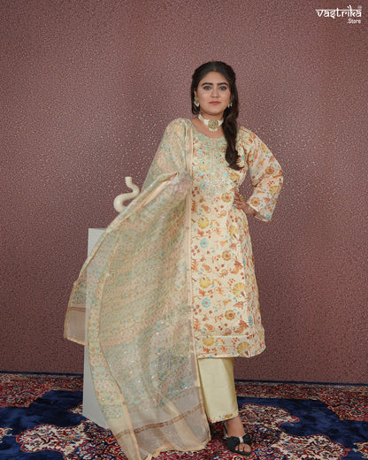 Subtle Shine Straight Kurti Se