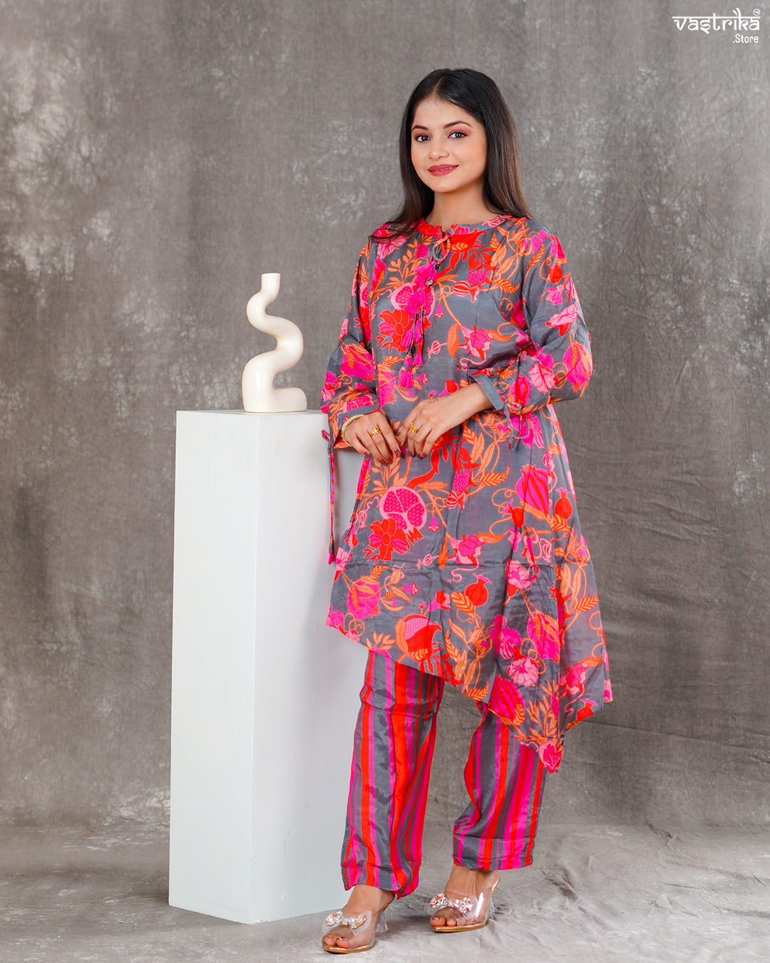 Maslin Silk Kurti Set with Dori & Print Detailing
