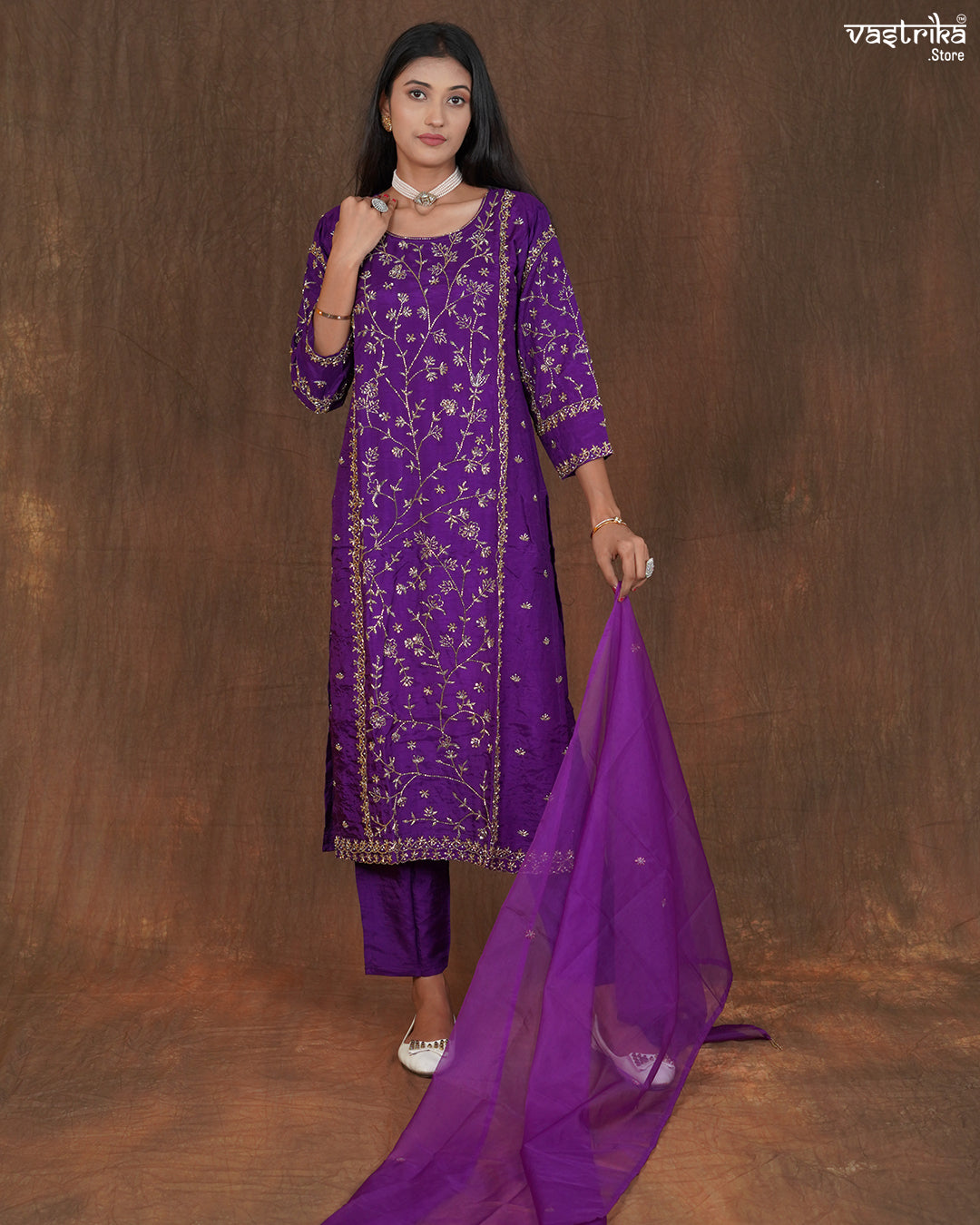 Full Jaal Handworked Kurti Set with Plain Trousers & Butti Work Dupatta